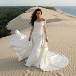 Off Shoulder Mermaid Wedding Dress Satin Bridal Gown Elegant Long Sleeve Bride Dress