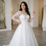 Boho Wedding Dress Long Sleeve Bridal Gown A Line Lace Applique Simple Bride Dress